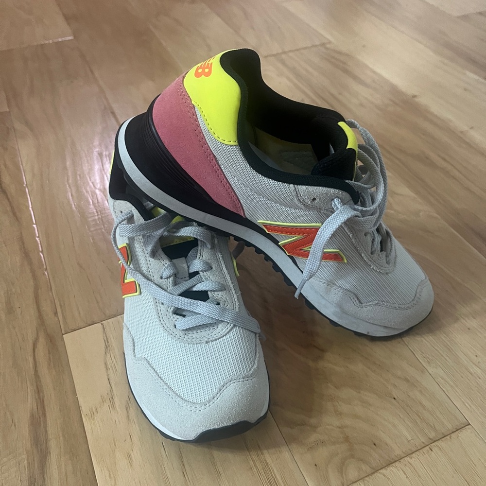 New Balance 515br3 womens size 9.5 rarely worn light grey with orange N